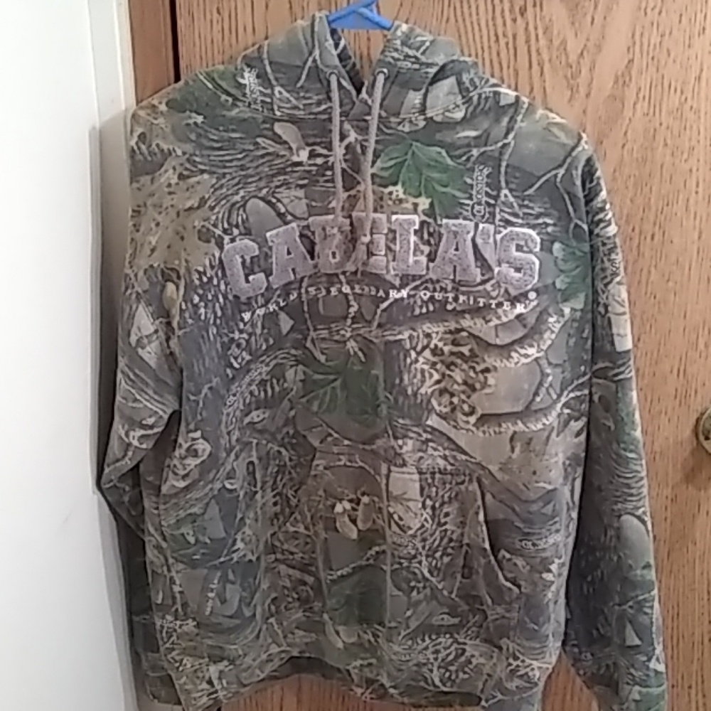 Cabela's hoodie